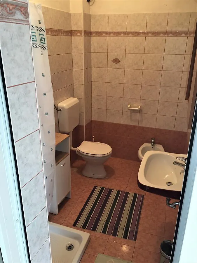 Tri Srca Apartments & Rooms 冯塔纳 3*,